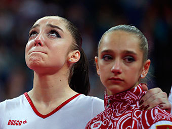 Алия Мустафина и Виктория Комова. Фото Reuters